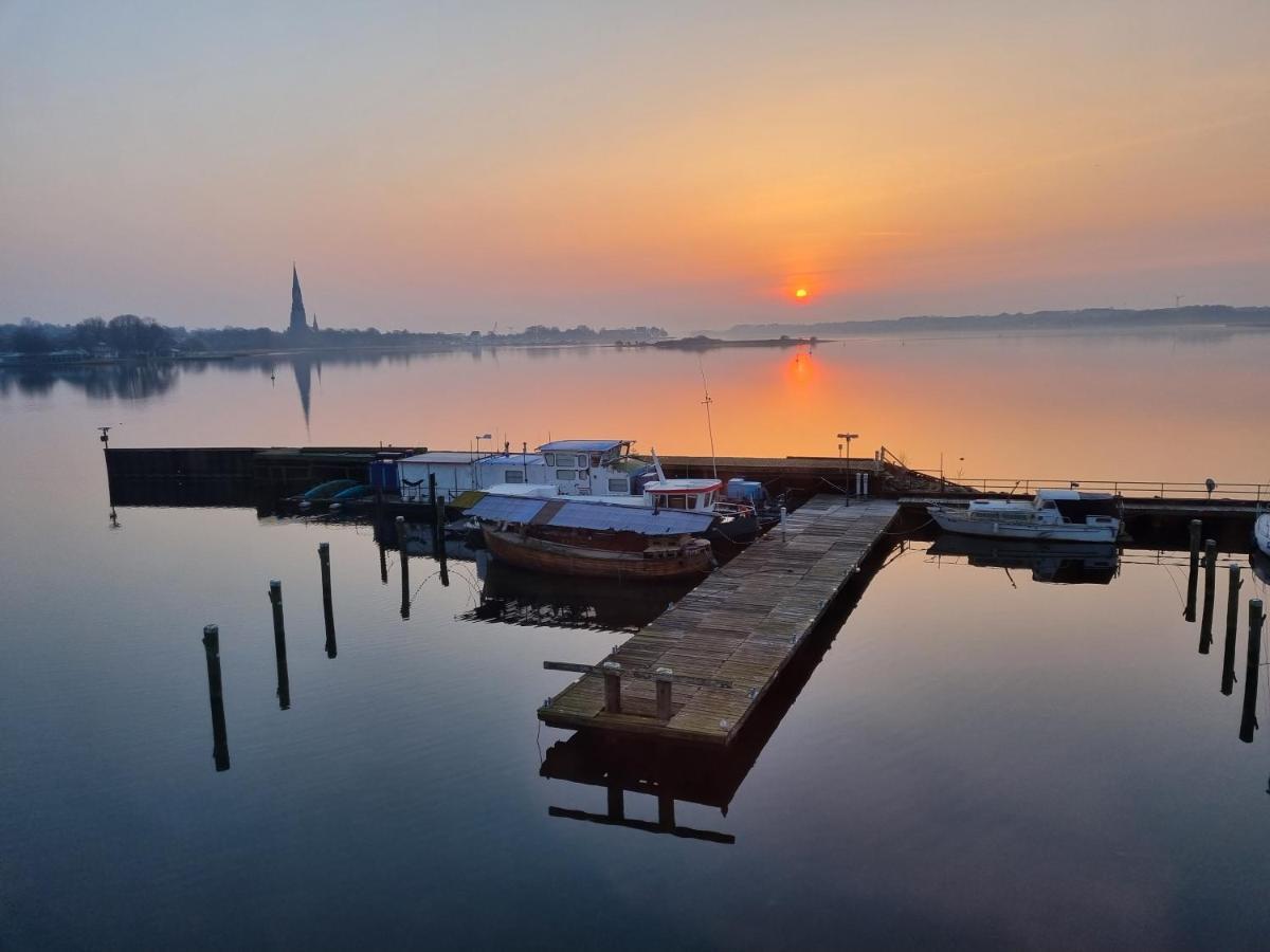 Ferienwohnung Schleiloge Mit Panoramablick Auf Die Schlei Slesvig Eksteriør billede