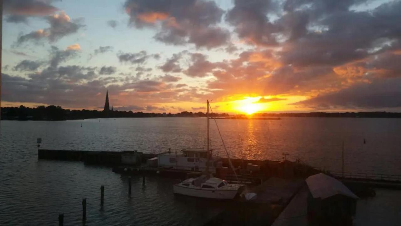 Ferienwohnung Schleiloge Mit Panoramablick Auf Die Schlei Slesvig Eksteriør billede